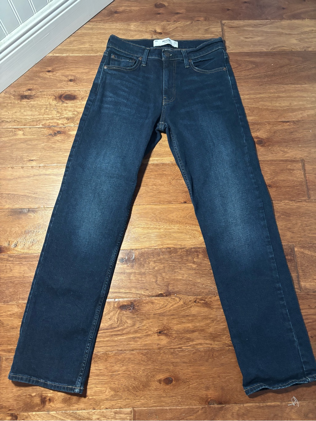 Men's Hollister Dark Blue Straight-Leg Jeans 29w X 32l - Like New Condition